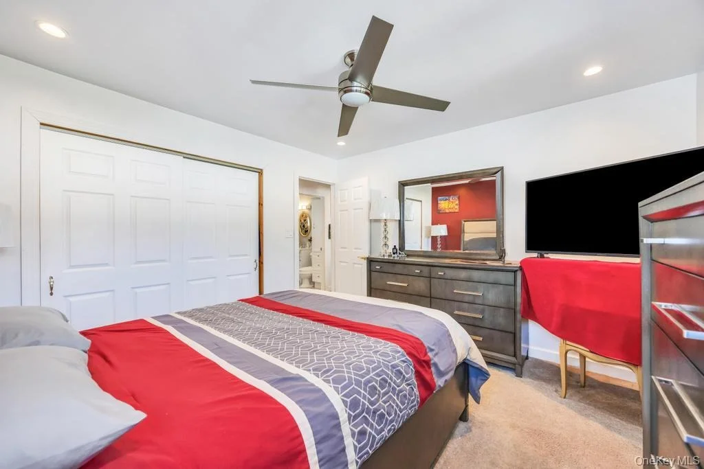 Photo of 142 Blacksmith Road E