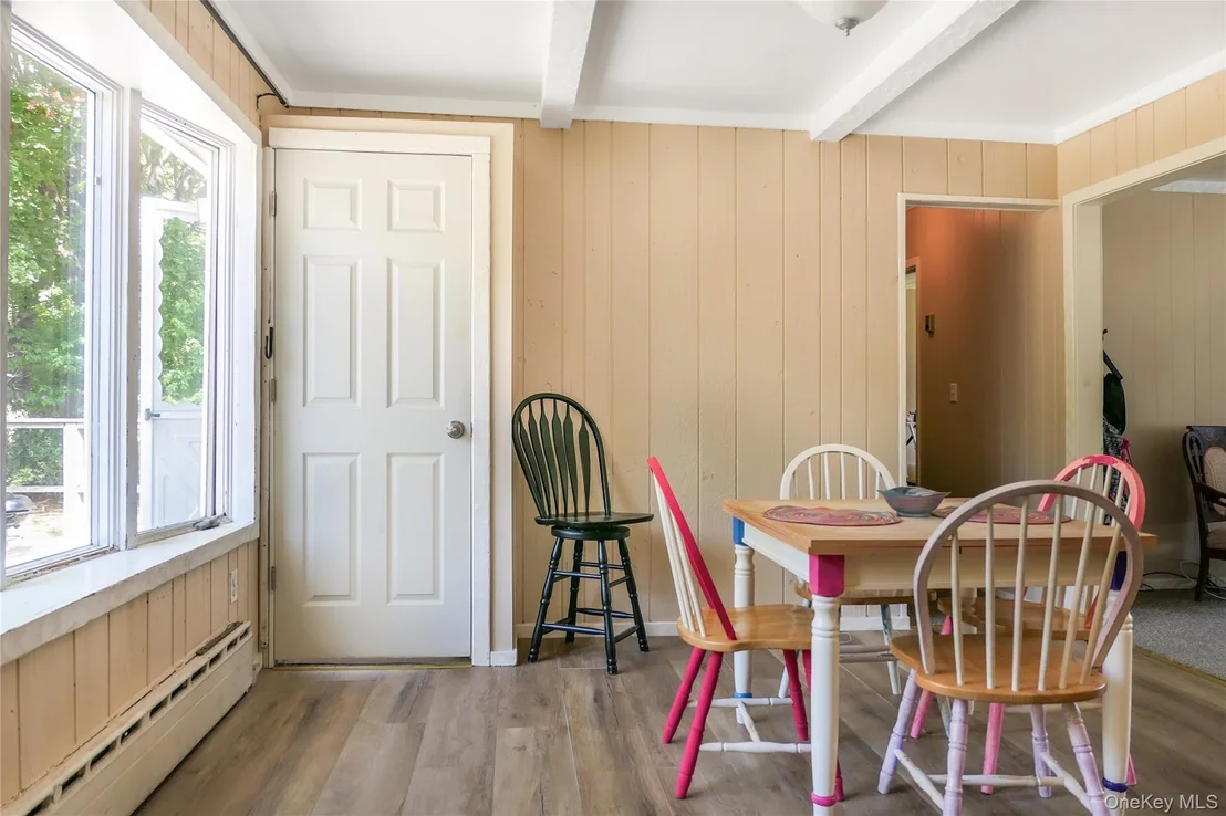 Photo of 118 Hedges Avenue