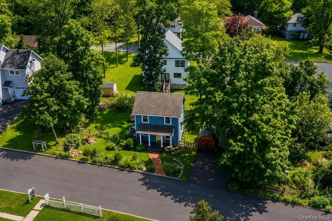 Photo of 9 Willow Avenue