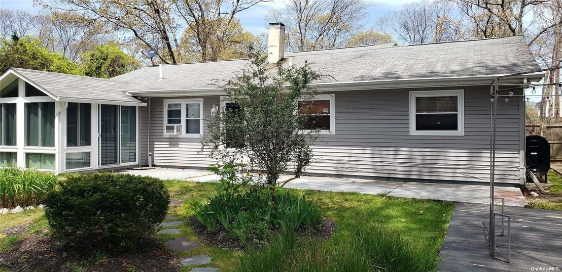 Photo of 204 Main Avenue