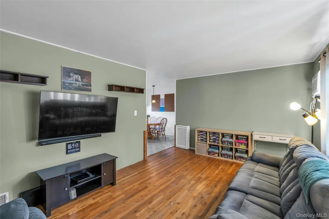 Photo of 28 Lillian Lane