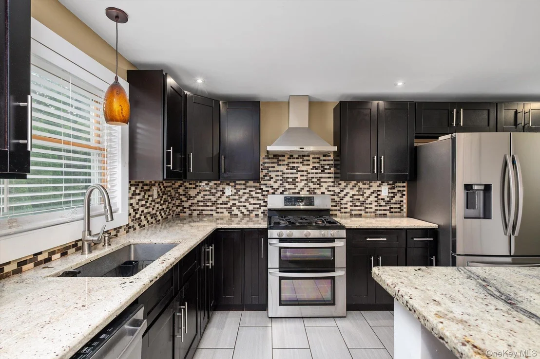 Photo of 234 Foxhurst Road