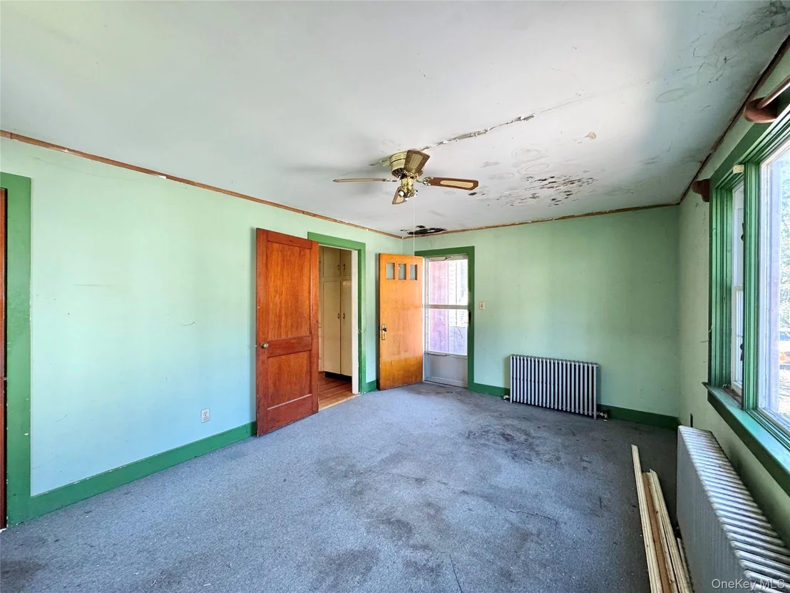 Photo of 571 Main Street