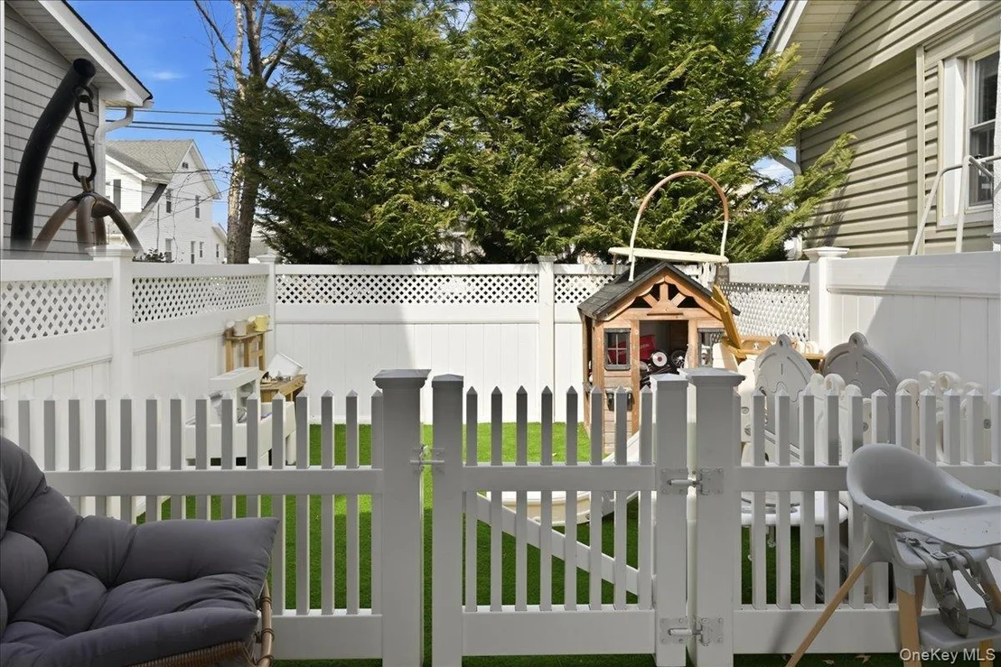 Photo of 98 Vincent Place
