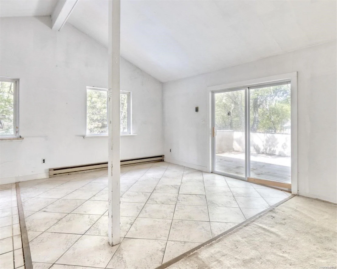 Photo of 10 Maple Street