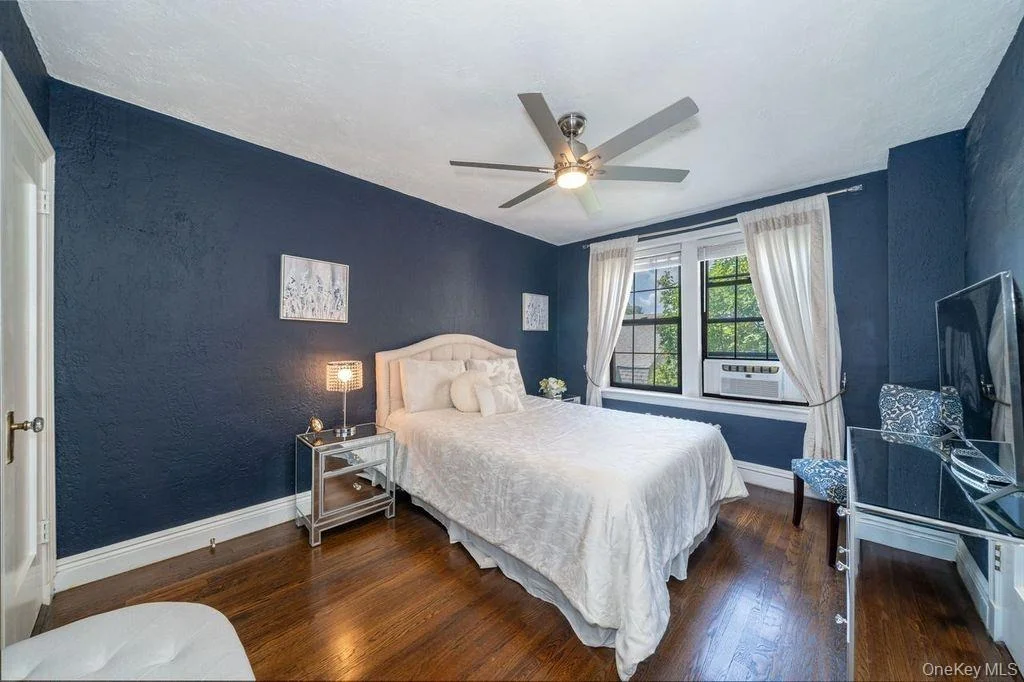 Photo of Unit 4D at 100 Parkway Road