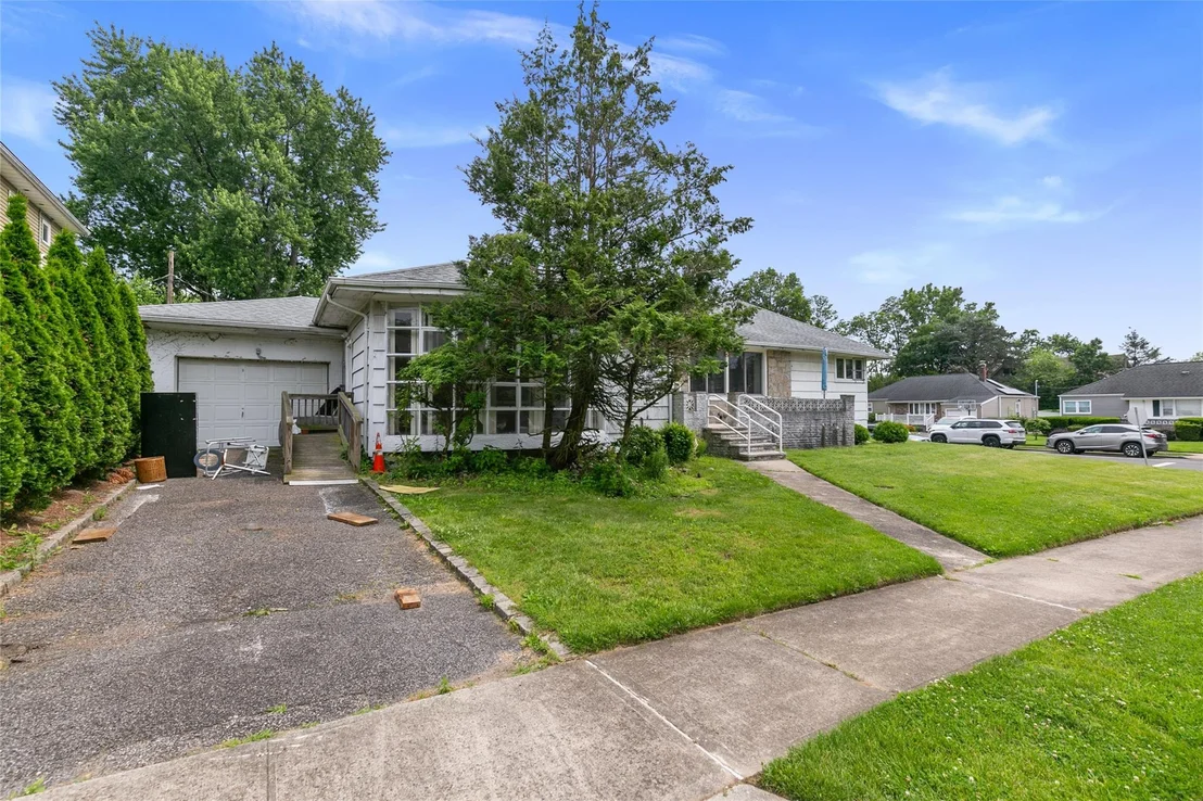 Photo of 11 Webb Hill Road