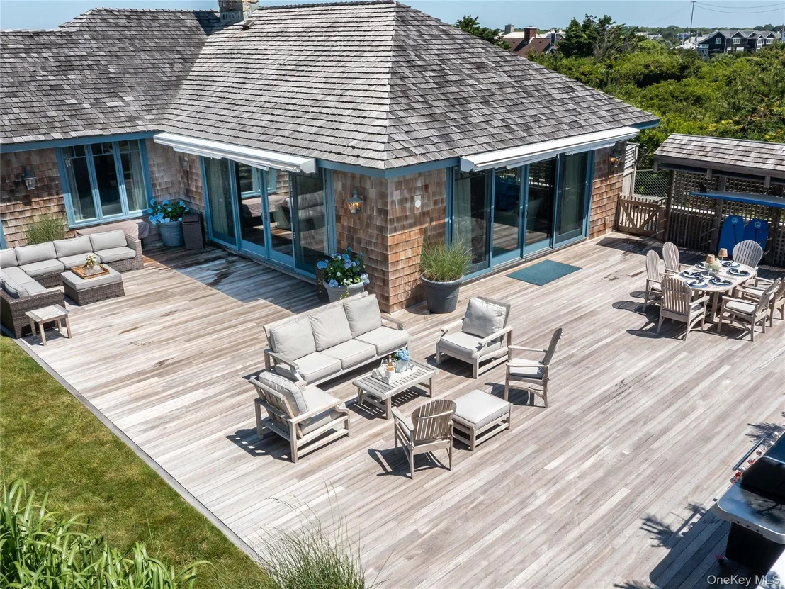 Photo of 40 Dune Road