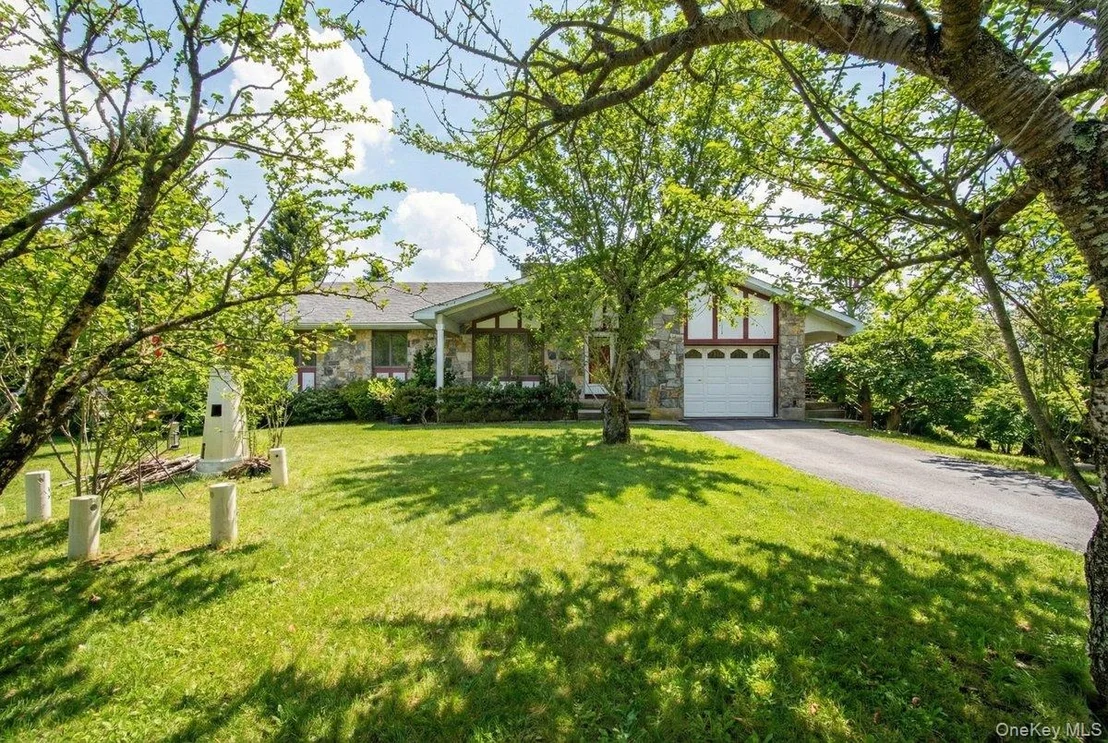 Photo of 747 Milltown Road