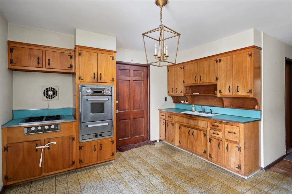 Photo of 151 Bellevue Place