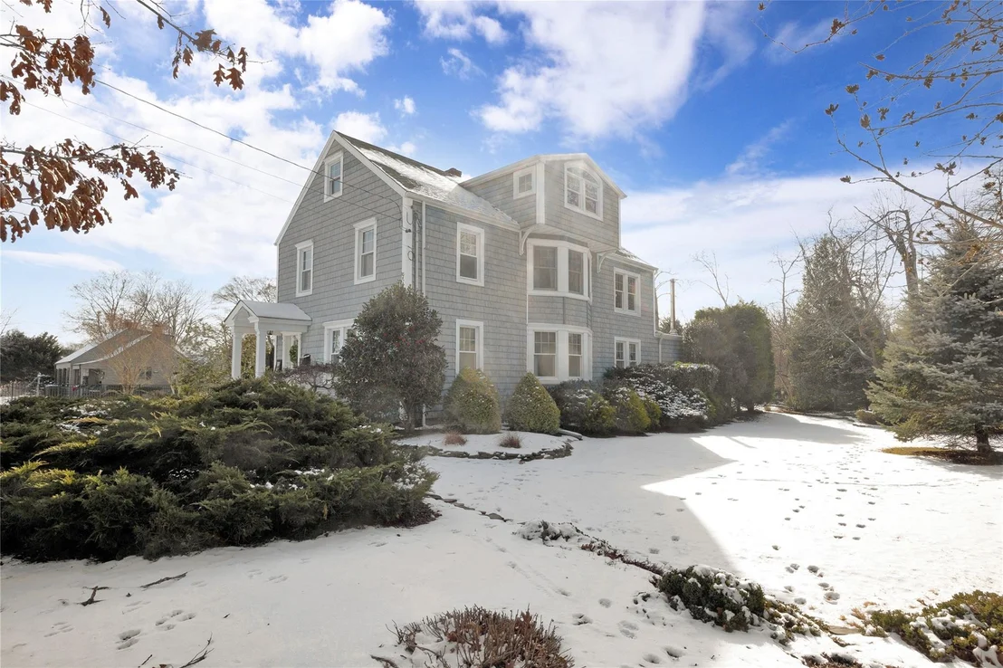 Photo of 32 Cedar Avenue Extension