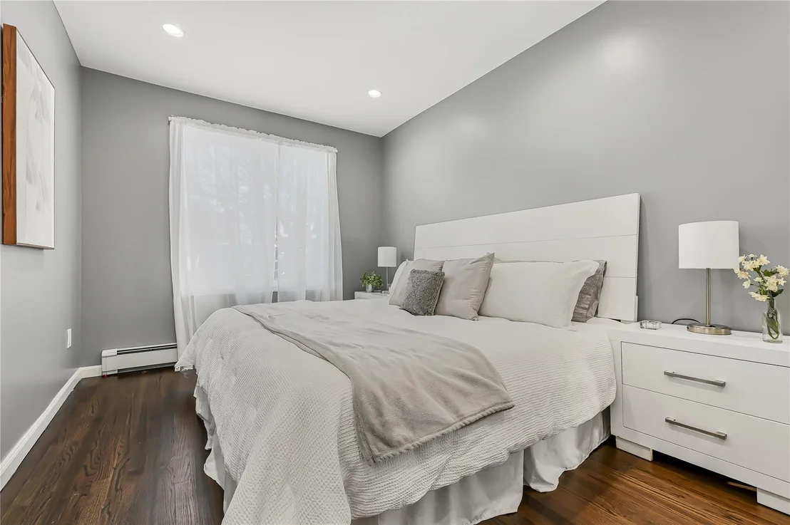 Photo of 223 Pershing Parkway