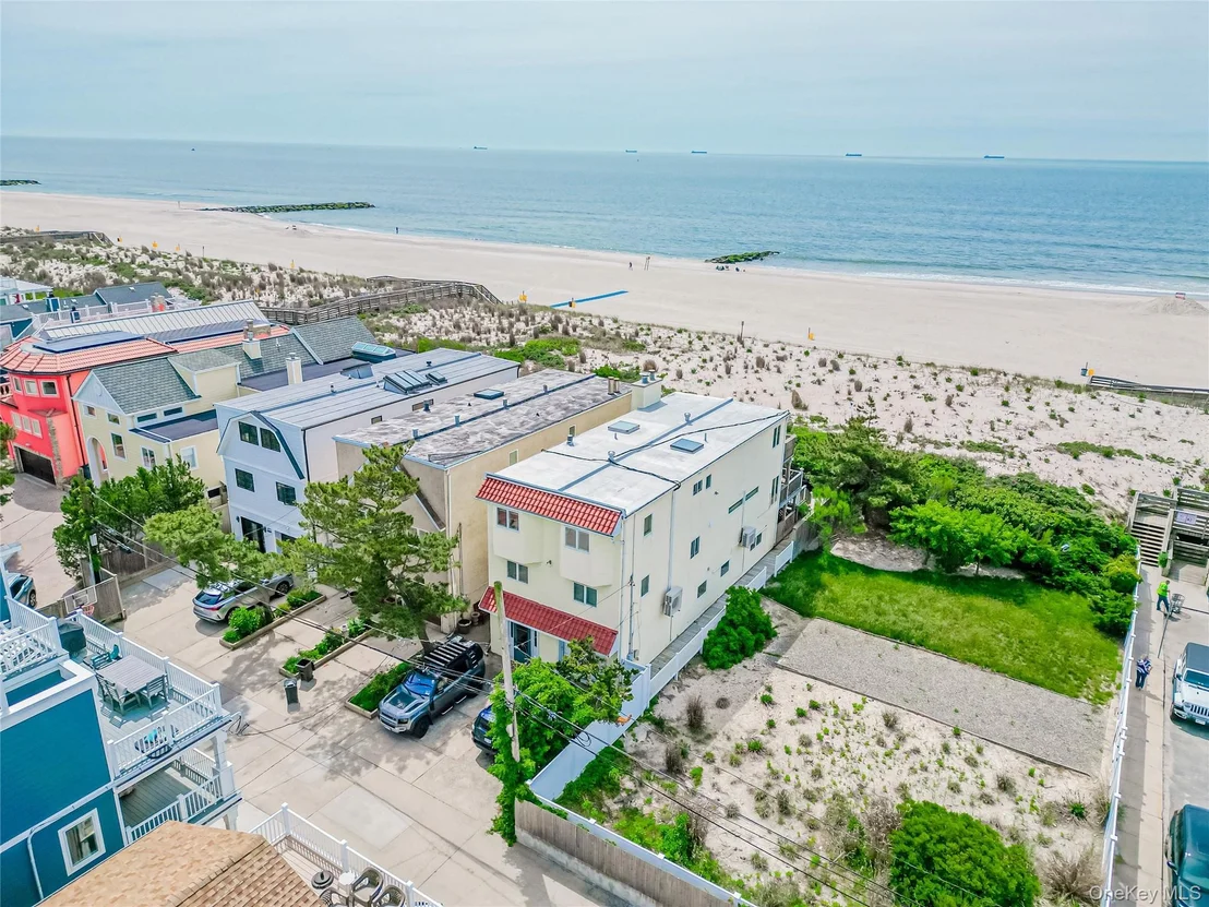Photo of 931 Oceanfront Street
