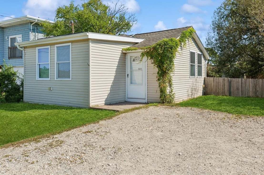 Photo of 35 Locust Drive