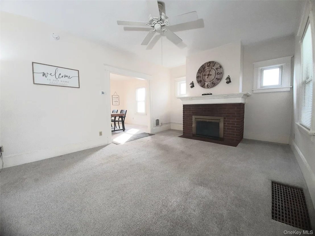 Photo of 309 Hooker Avenue