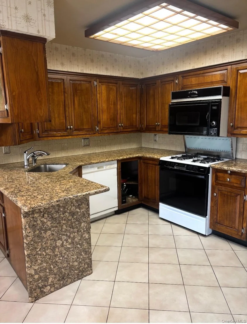Photo of 189 Scott Drive