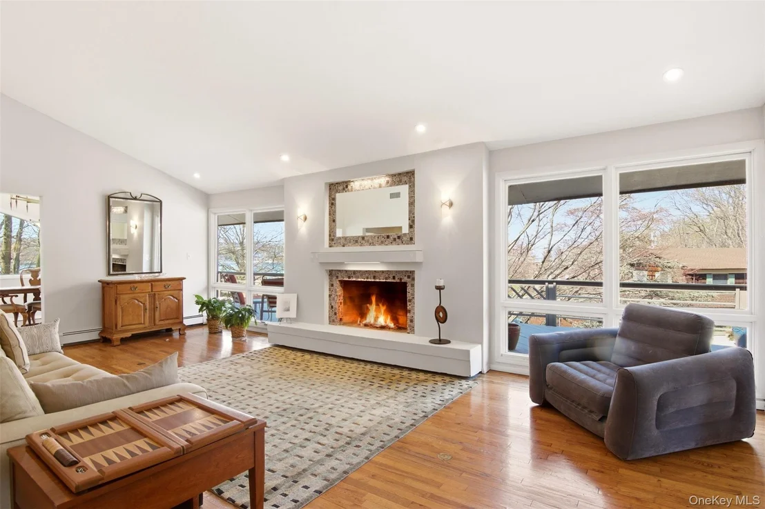 Photo of 6 Laurel Way