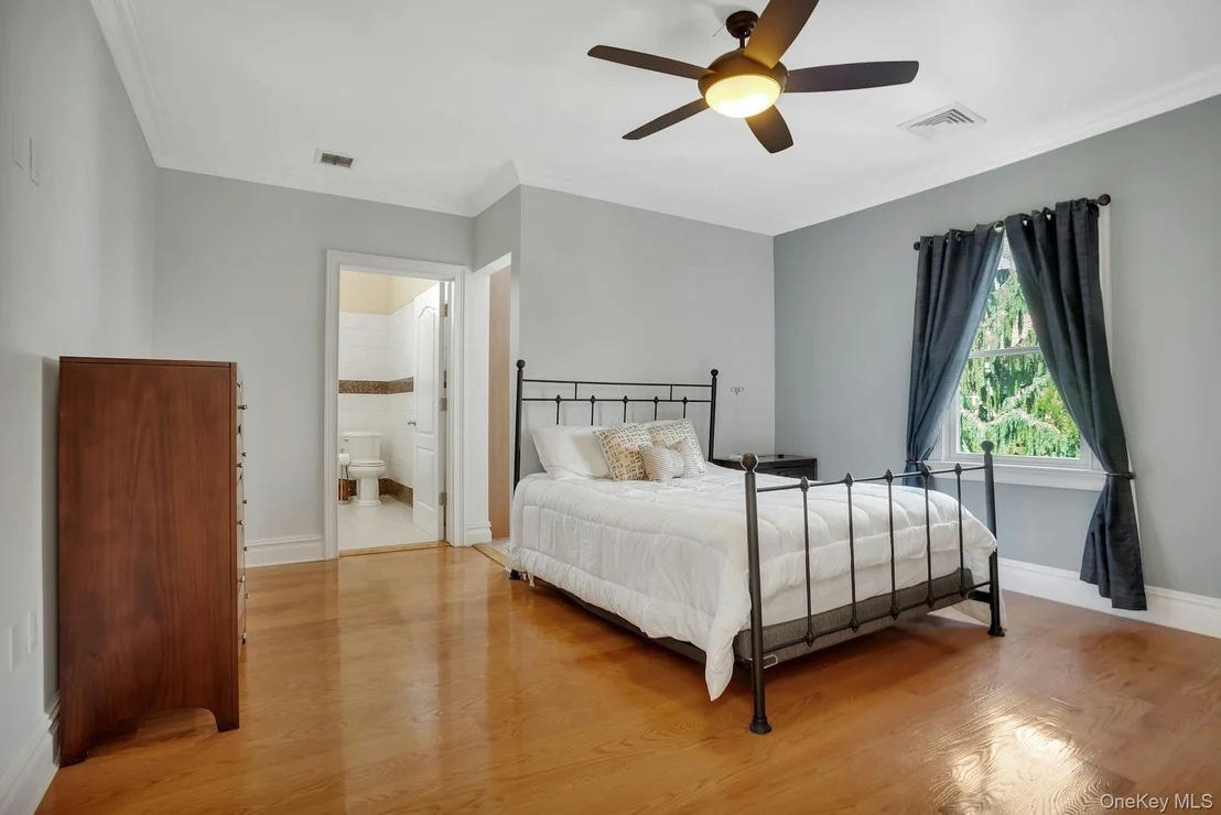 Photo of 5 Boulevard