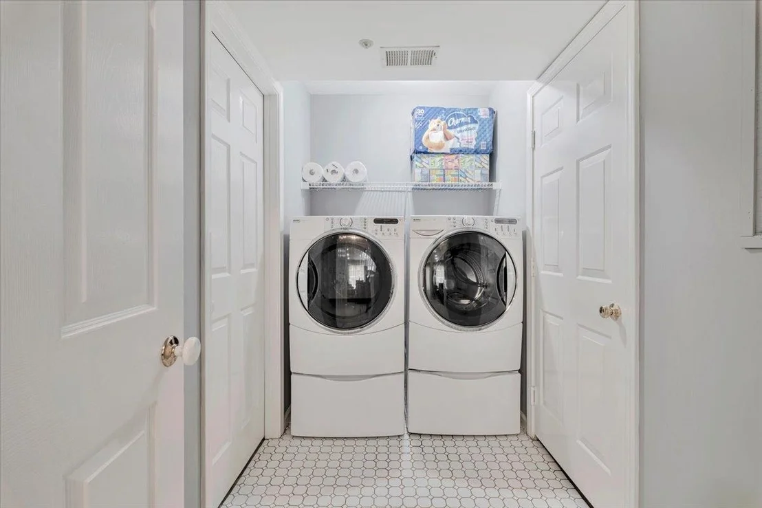 Photo of 1206 Pondside Drive