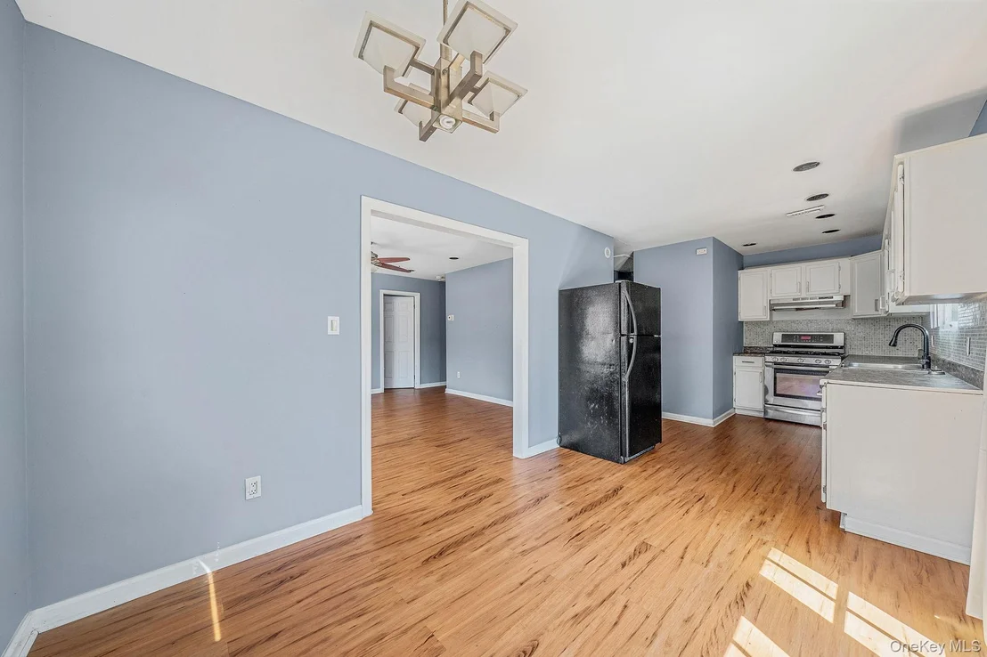 Photo of 2 Buchanan Avenue