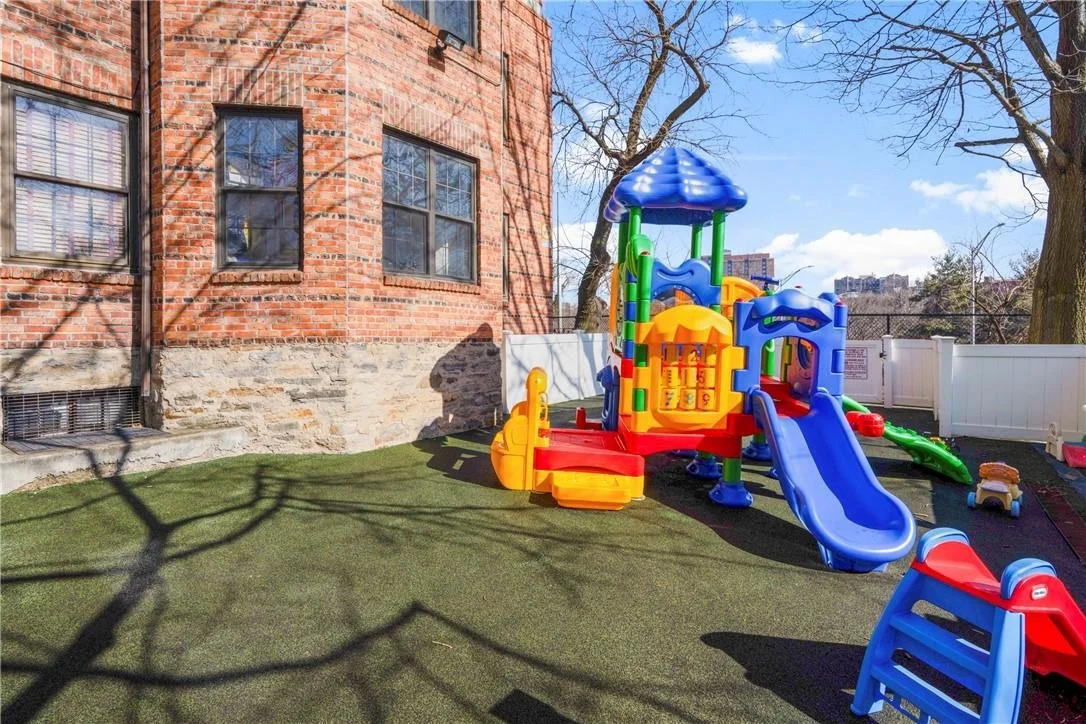 Photo of Unit 6B at 828 Bronx River Road