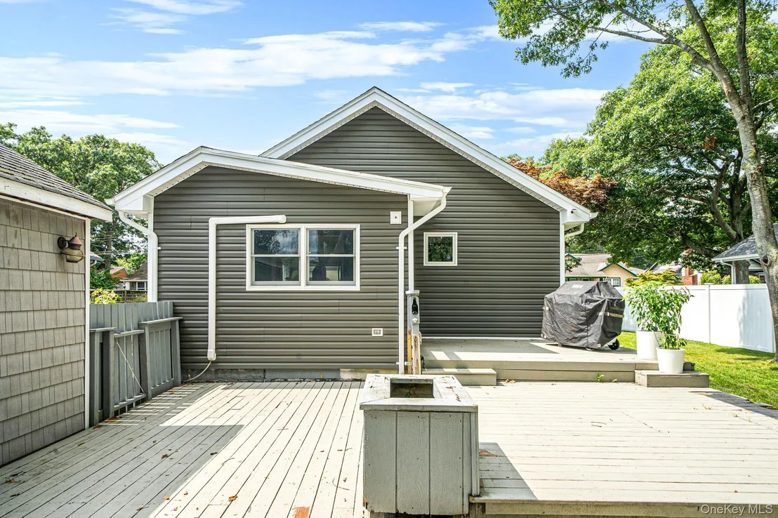Photo of 101 Highland Avenue