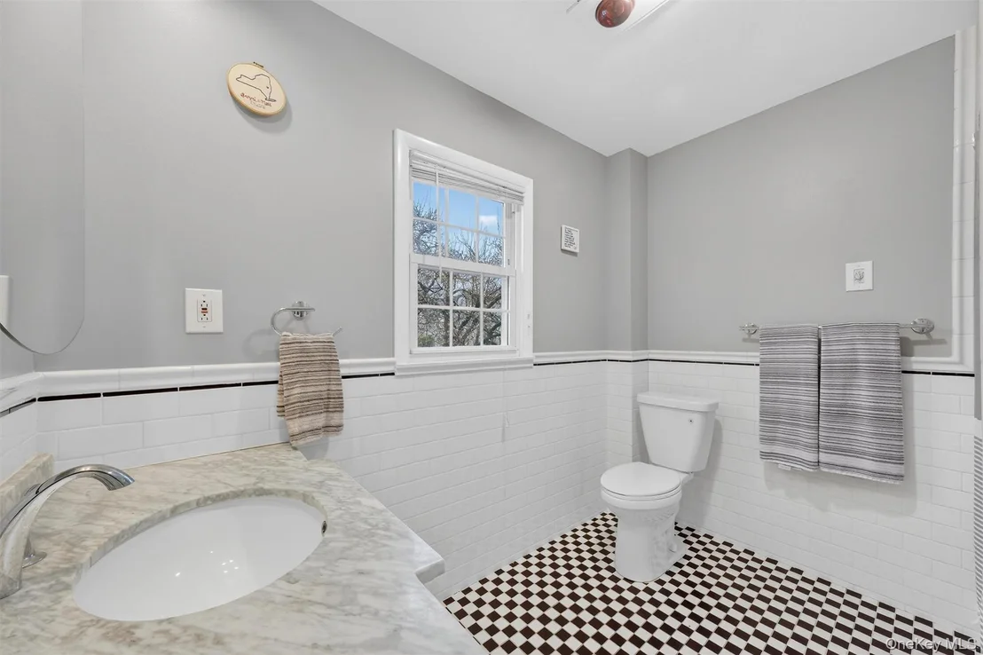 Photo of 19 Forest Avenue