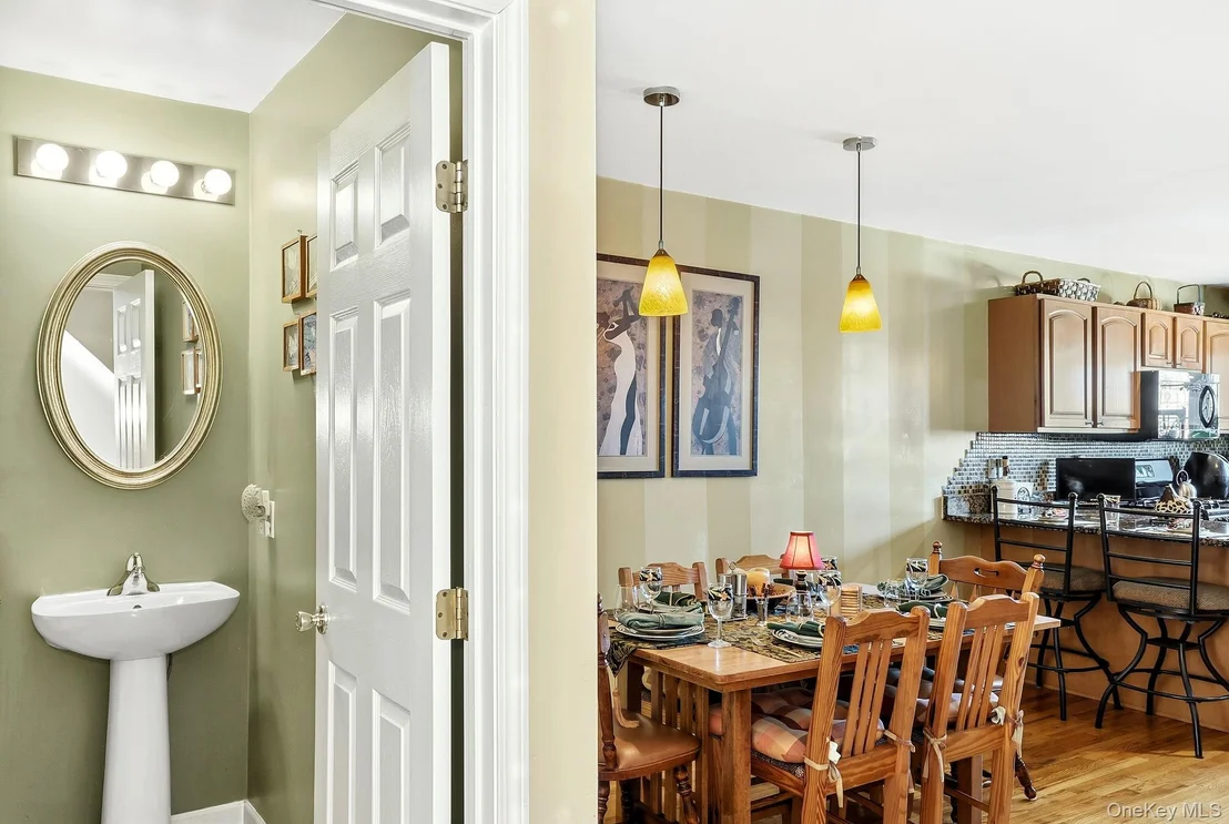 Photo of 1604 Pondview Loop