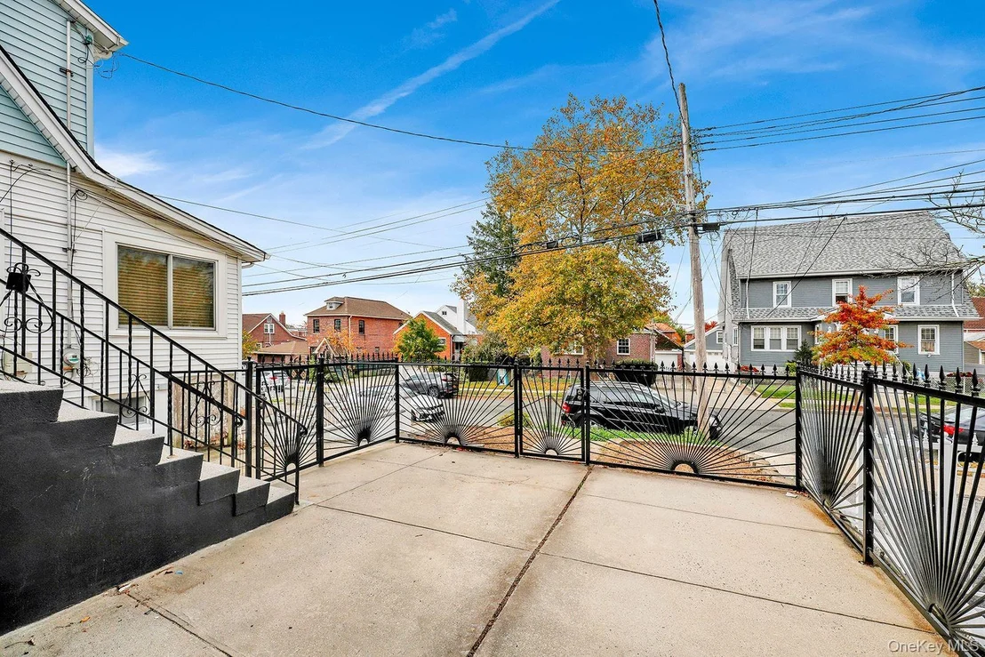 Photo of 338 Calhoun Avenue