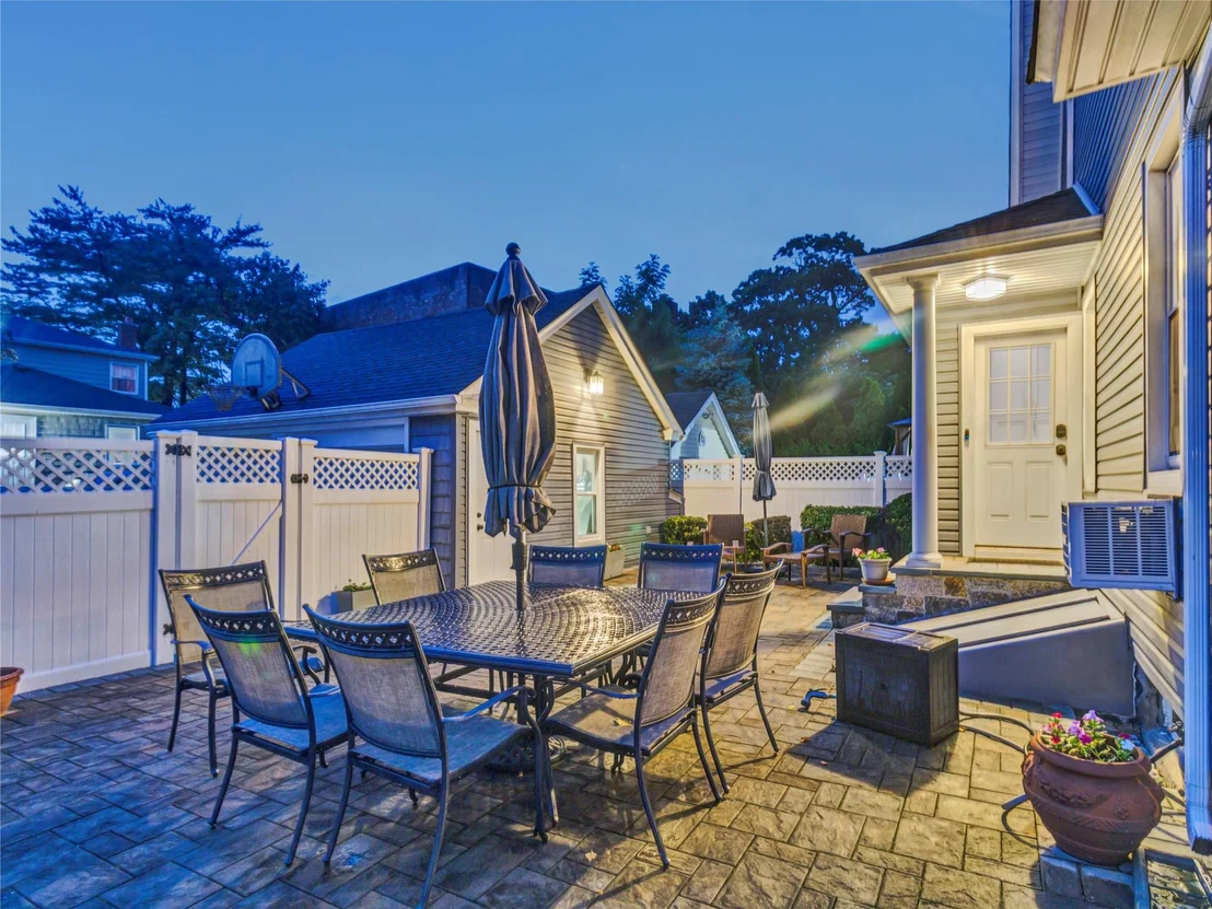 Photo of 108 Vincent Avenue