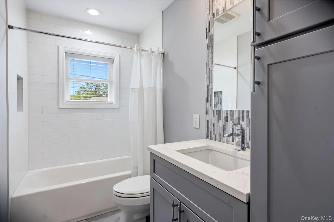 Photo of 1005 Ferngate Drive