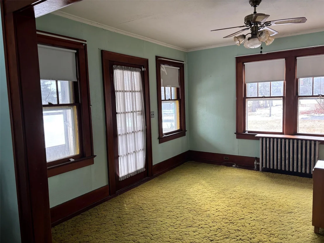 Photo of 265 Howell Avenue