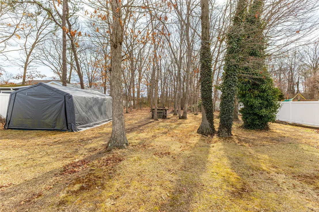 Photo of 120 Erlanger Boulevard