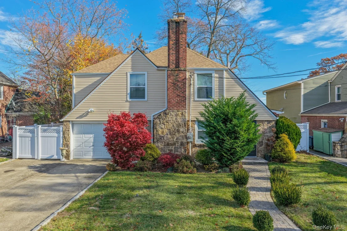 Photo of 20 Sterling Place