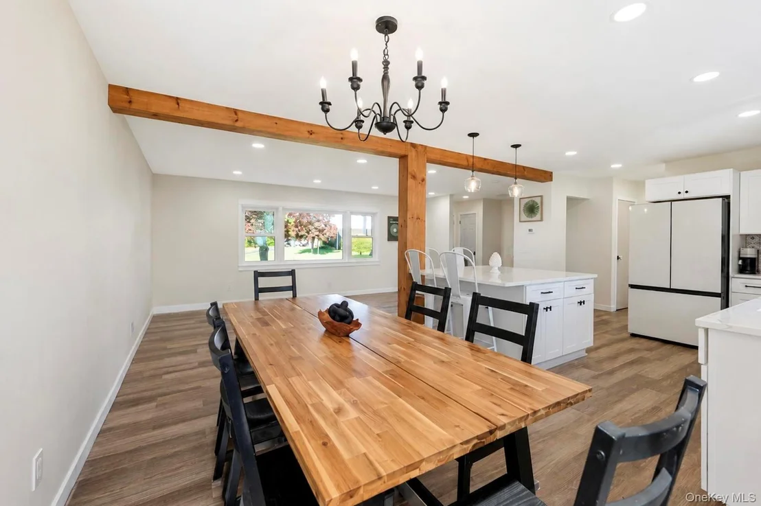 Photo of 241 Tree Road