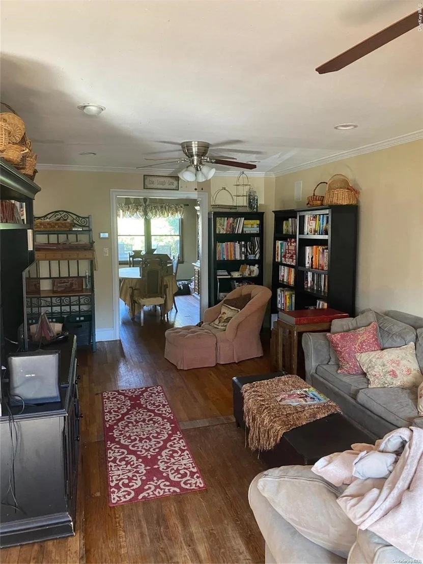 Photo of 1840 Stevens Avenue