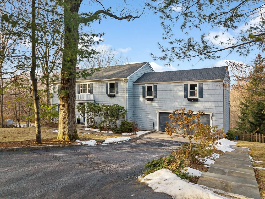 Photo of 44 Riverview Road