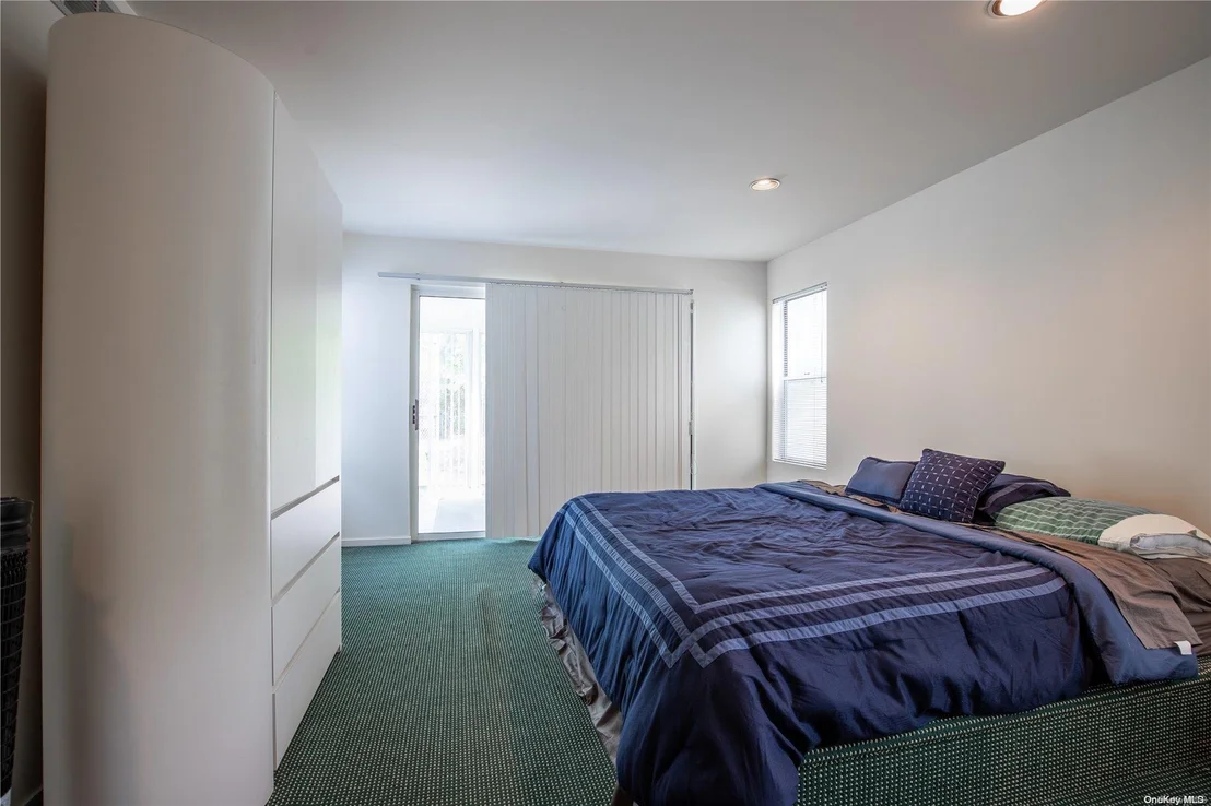 Photo of 20 Midhampton Avenue