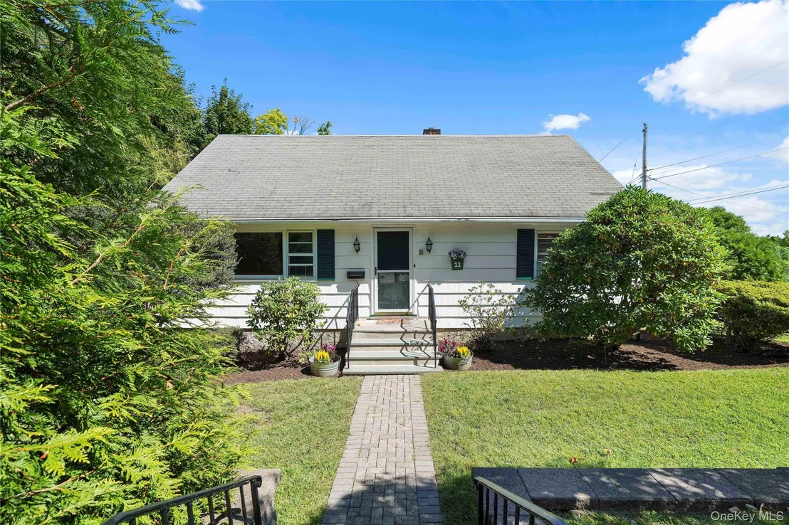 Photo of 11 Riverview Avenue