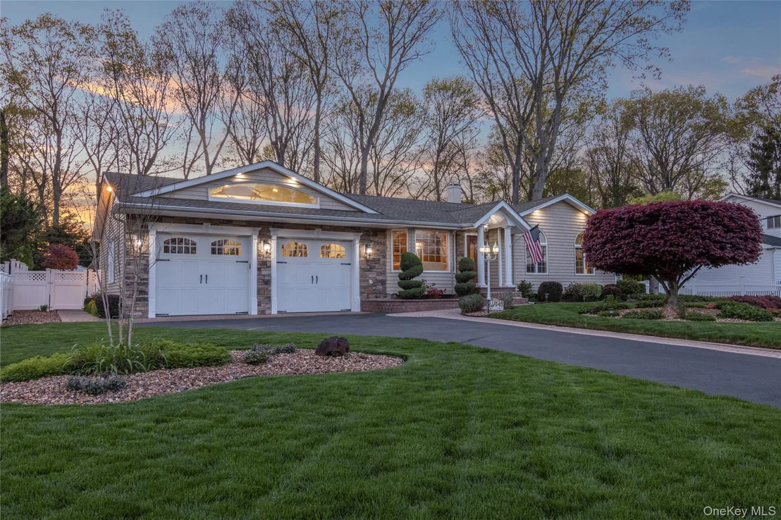 Photo of 8 Raven Drive