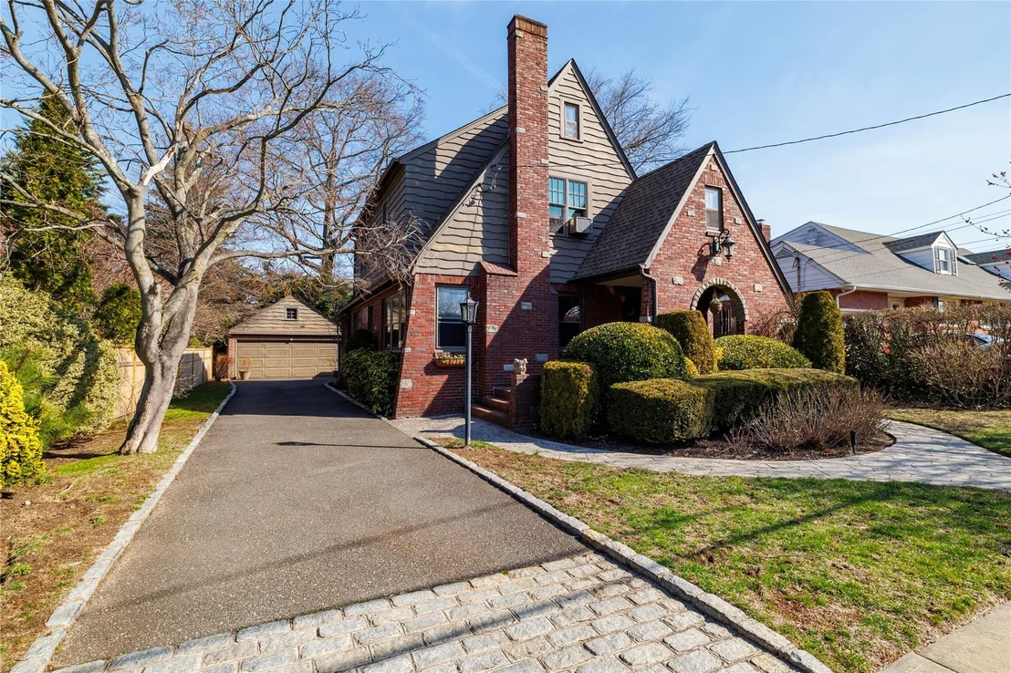 Photo of 13 Cedar Road