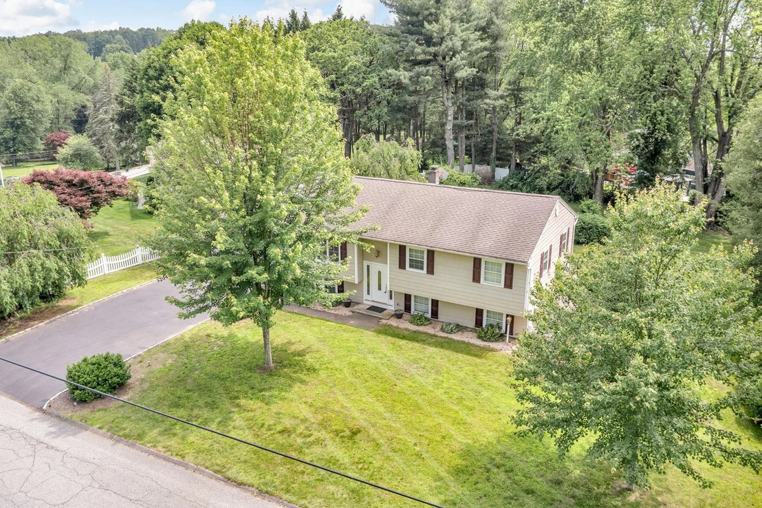 Photo of 42 Robin Drive