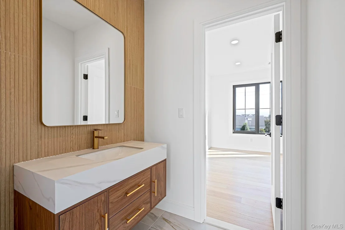 Photo of 24 Midway Street