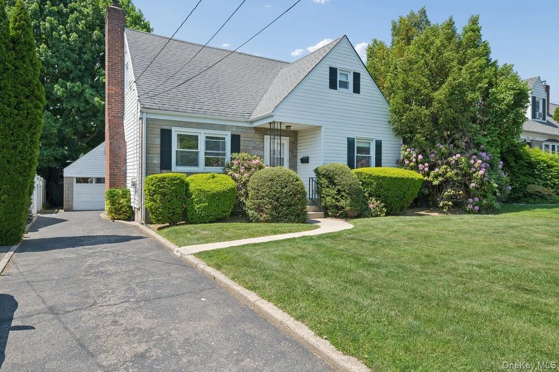 Photo of 65 Lyons Road