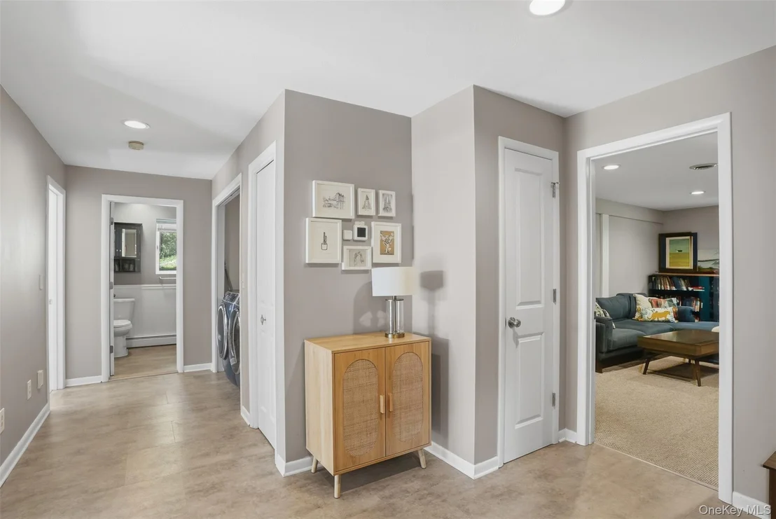 Photo of 17 Stoutenburgh Drive