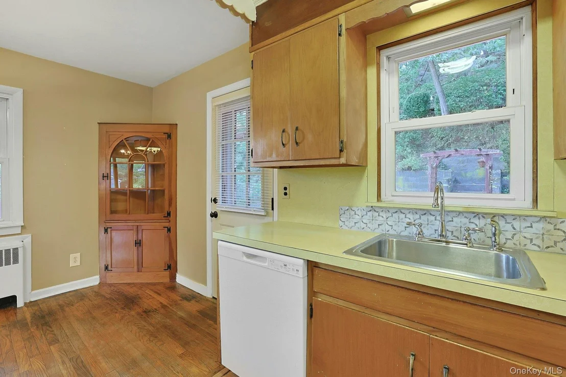 Photo of 61 Snowden Avenue