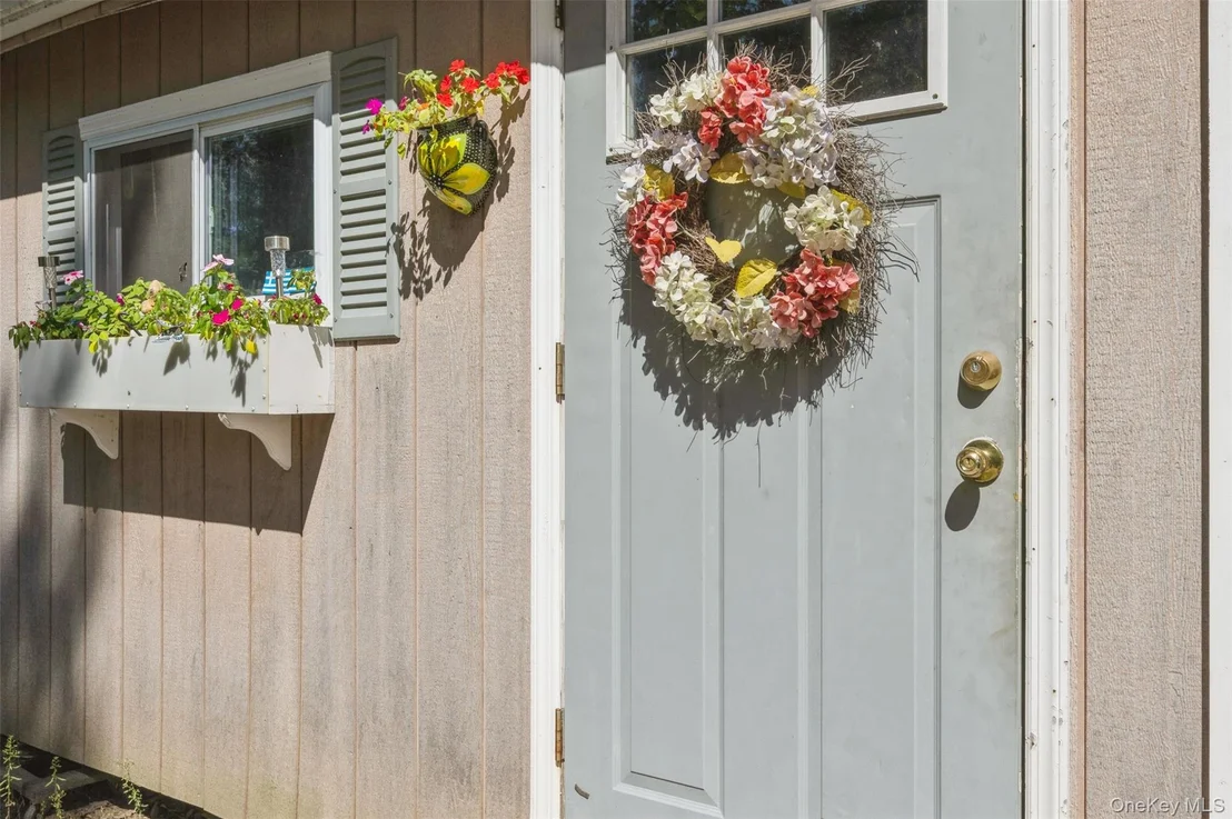 Photo of 25 Tamarack Road