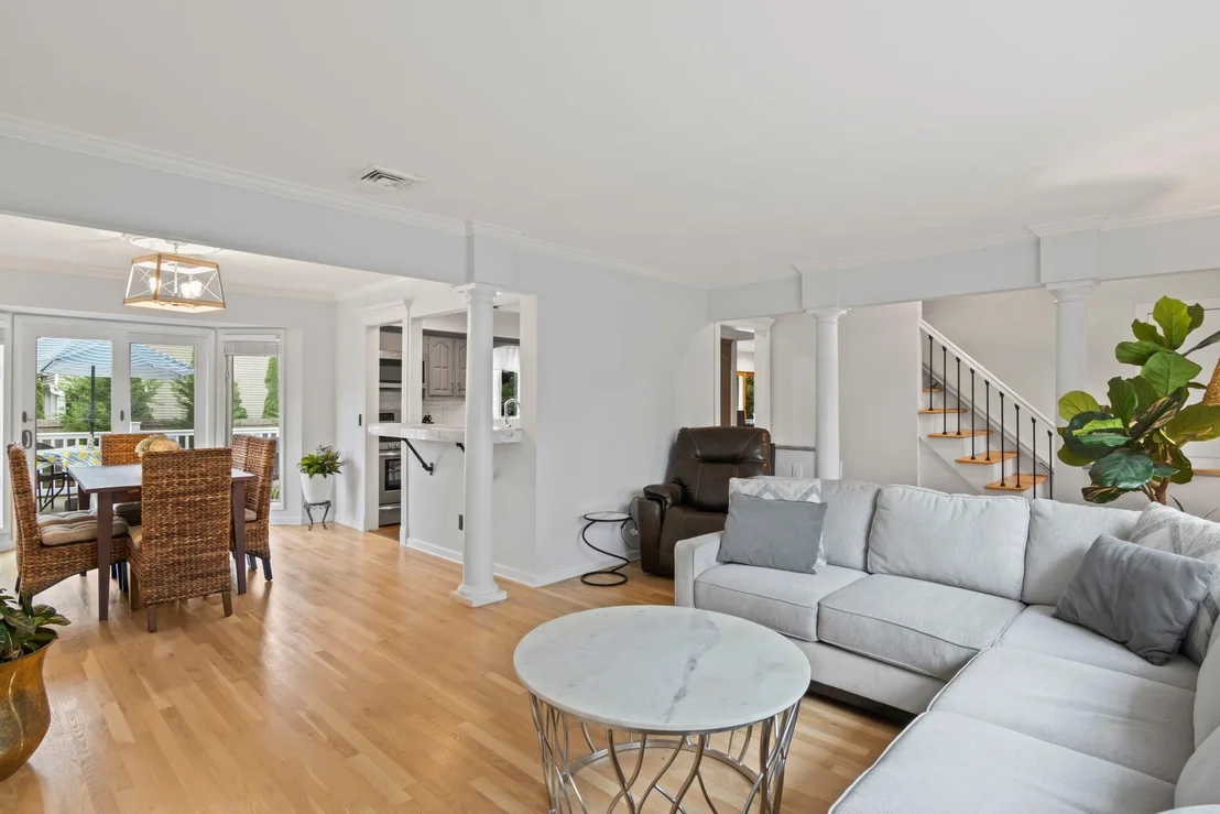 Photo of 233 4th Street