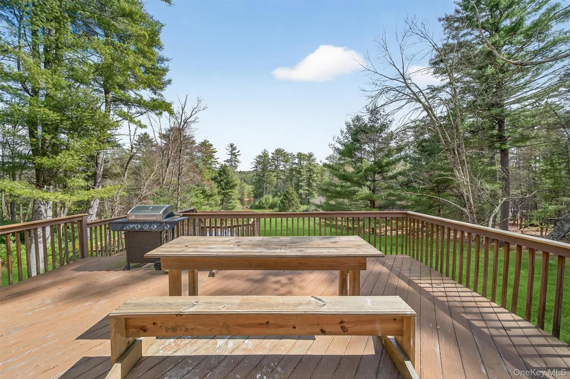Photo of 86 Beaver Brook Road