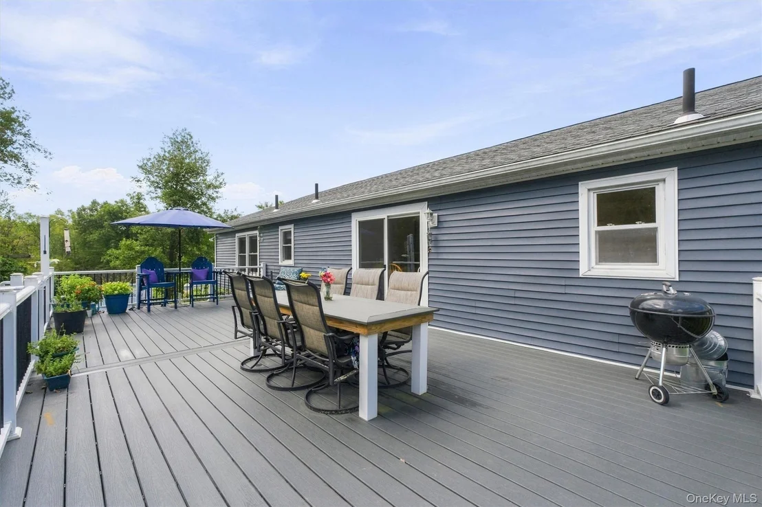 Photo of 77 Robin Drive